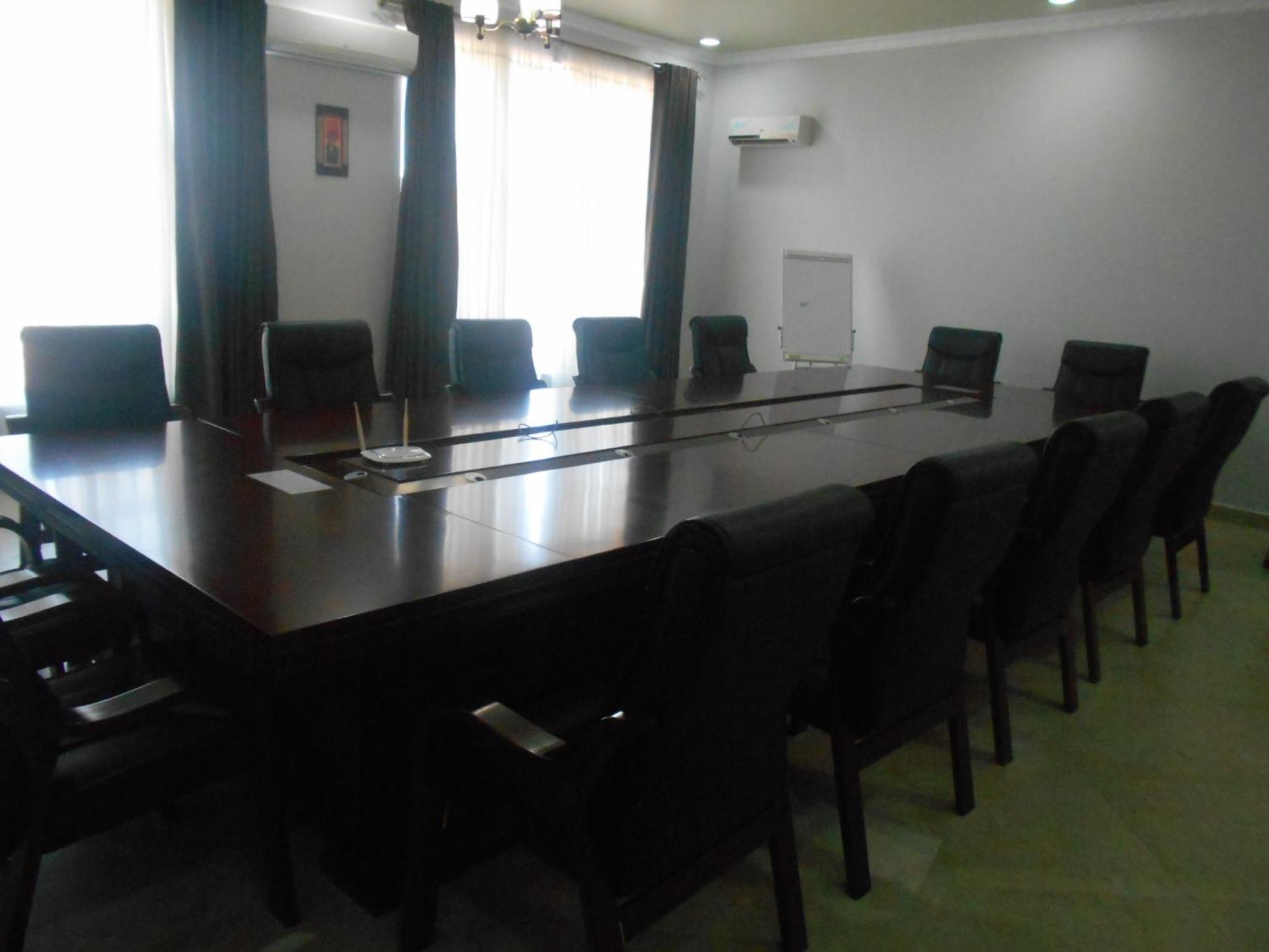 Adden Palace Hotel & Conference Centre Μουάνζα Εξωτερικό φωτογραφία