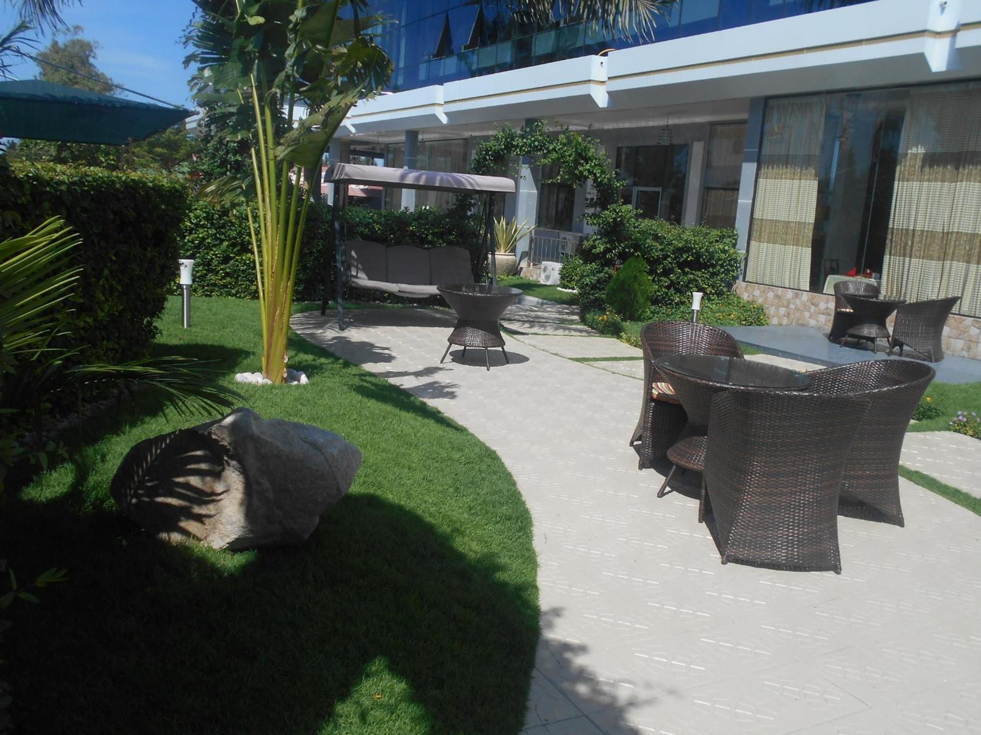 Adden Palace Hotel & Conference Centre Μουάνζα Εξωτερικό φωτογραφία