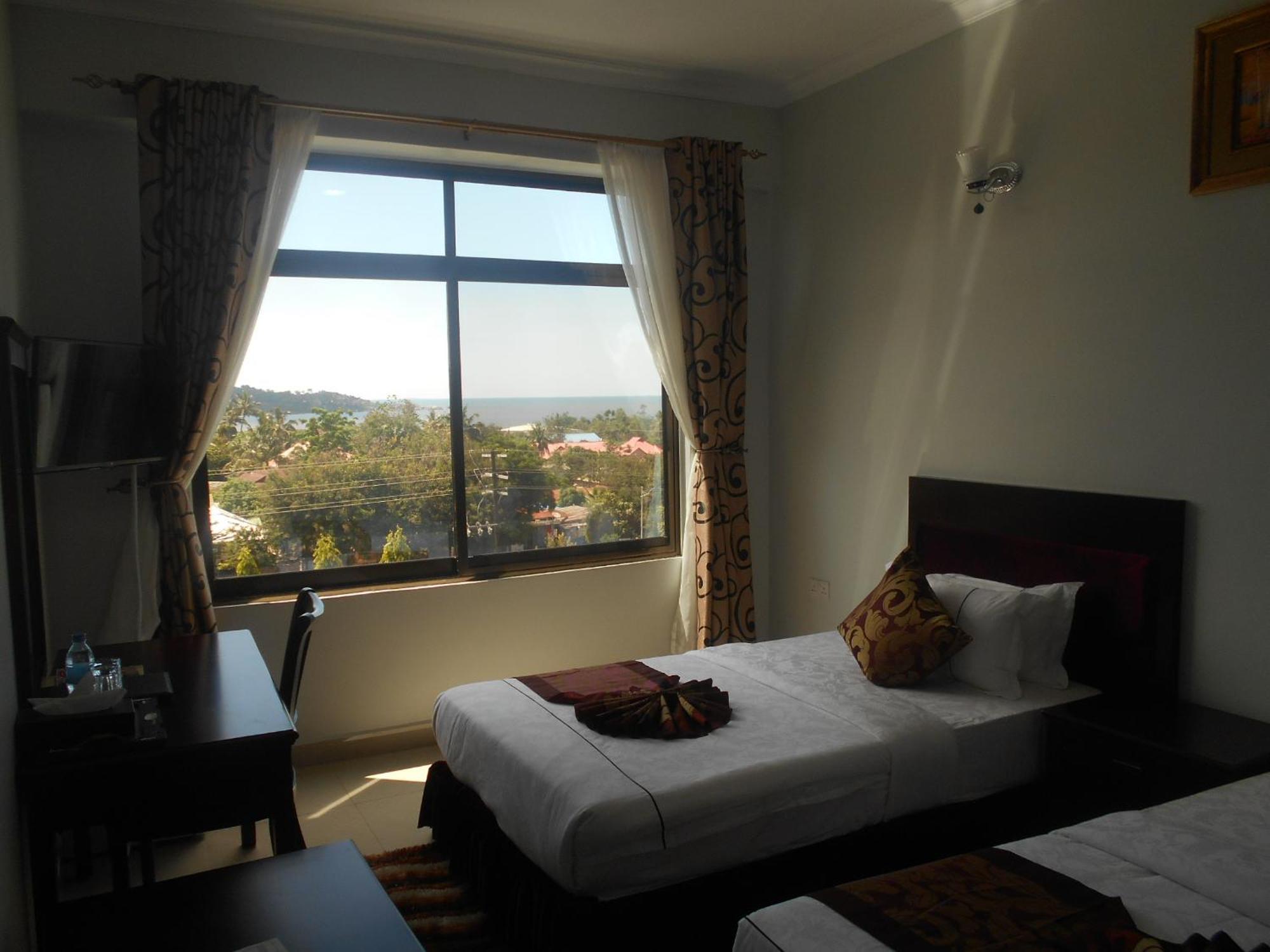 Adden Palace Hotel & Conference Centre Μουάνζα Εξωτερικό φωτογραφία